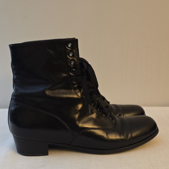 memery Shoes - Memery Women's Britta Black Eyelet Lace-Up Ankle Bootie Boots Round Toe sz 39 8